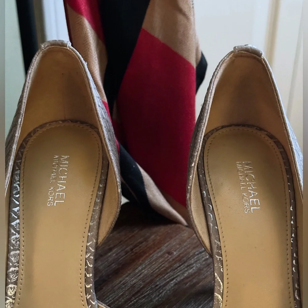 Michael KORS Amara Pumps